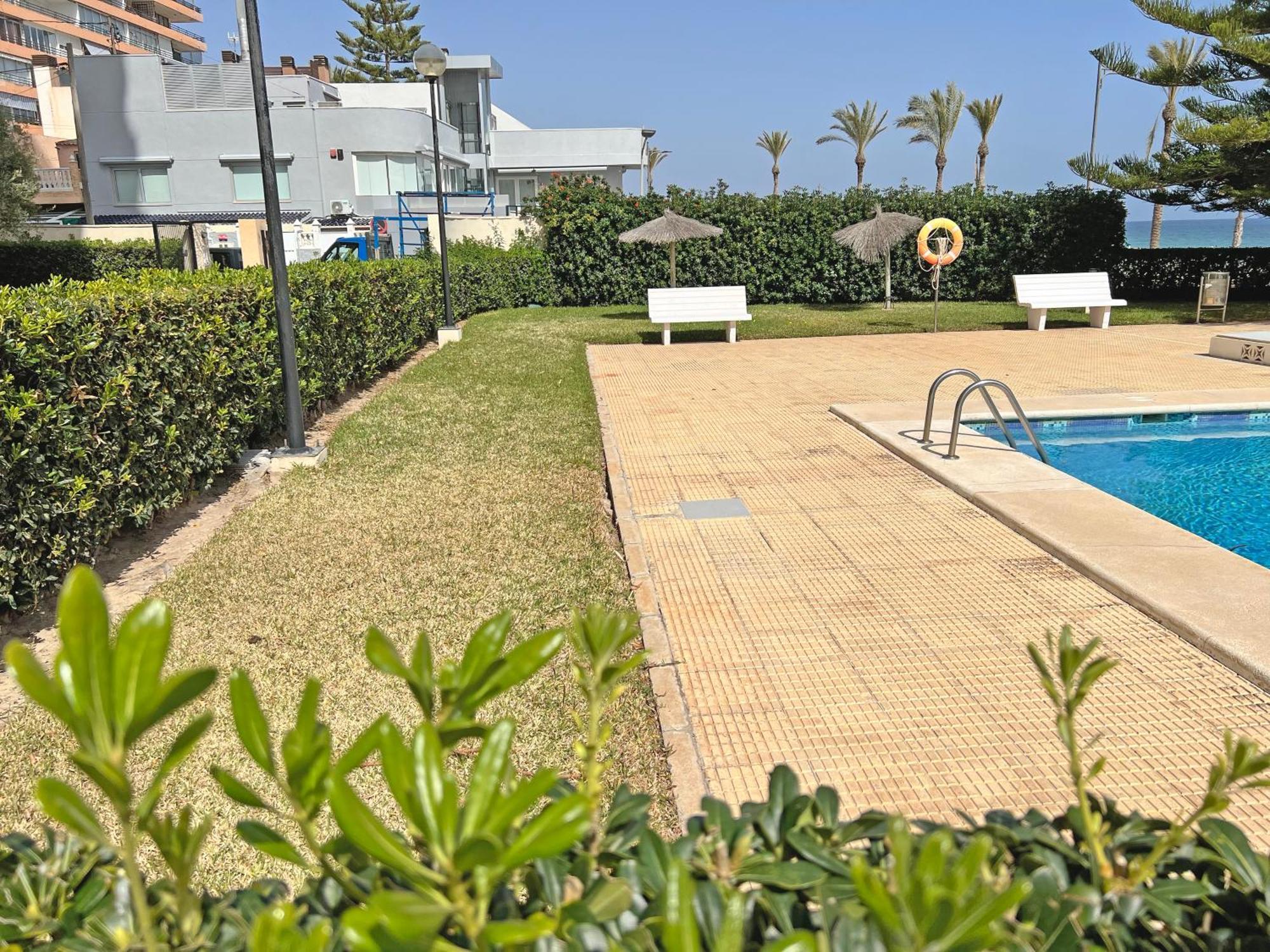 Oasis Frente Al Mar. Parking Gratis Appartement El Campello Buitenkant foto